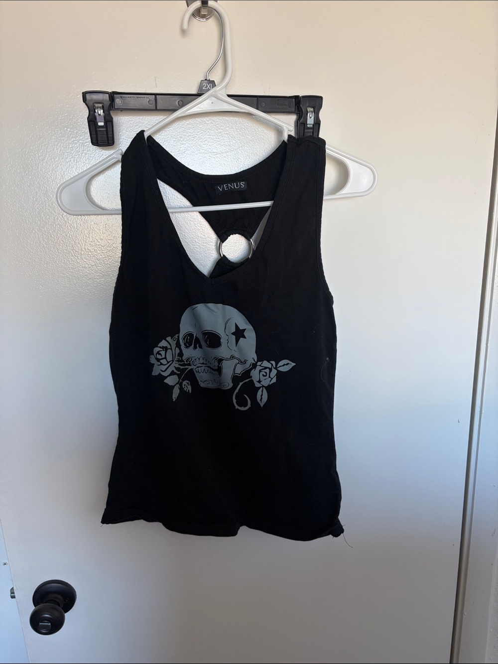 VENUS Black Skull & Rose Tank with Back Ring Detail